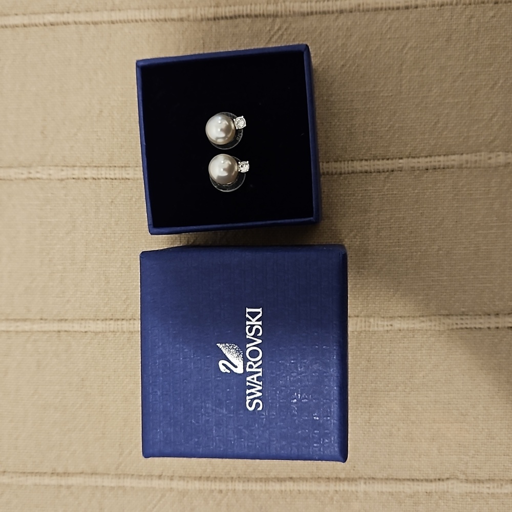 Pearl Stud Earrings